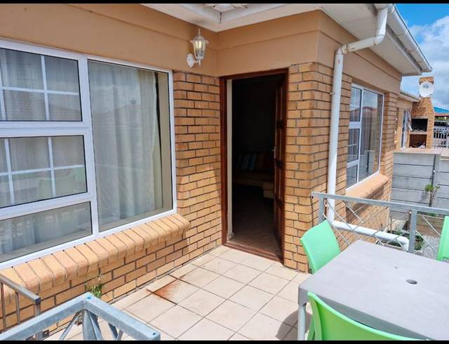 2 BEDROOM PROPERTY TO RENT IN HEIDERAND